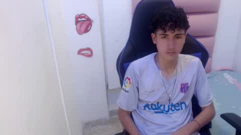 Snapshot of johnny_cagee chatting on 12.09.24 johnny_cagee online show from 12.09.24