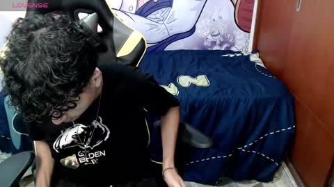 Snapshot of johnny_cagee chatting on 12.13.24 johnny_cagee online show from 12.13.24