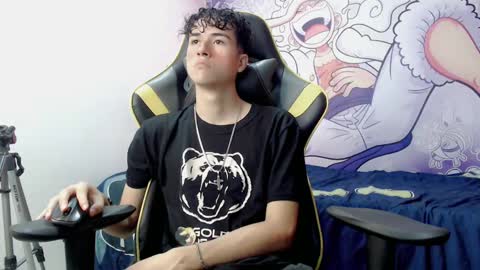 Snapshot of johnny_cagee chatting on 12.20.24 johnny_cagee online show from 12.20.24