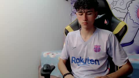 Snapshot of johnny_cagee chatting on 12.23.24 johnny_cagee online show from 12.23.24