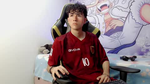 Snapshot of johnny_cagee chatting on 12.29.24 johnny_cagee online show from 12.29.24