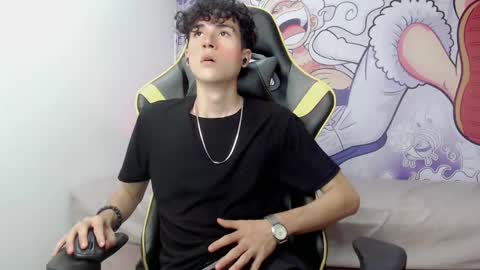 Snapshot of johnny_cagee chatting on 01.12.25 johnny_cagee online show from 01.12.25