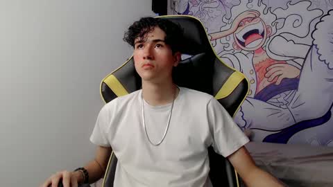 Snapshot of johnny_cagee chatting on 01.14.25 johnny_cagee online show from 01.14.25