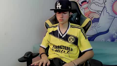 Snapshot of johnny_cagee chatting on 02.08.25 johnny_cagee online show from 02.08.25