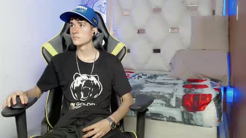 Snapshot of johnny_cagee chatting on 09.11.25 johnny_cagee online show from 09.11.25