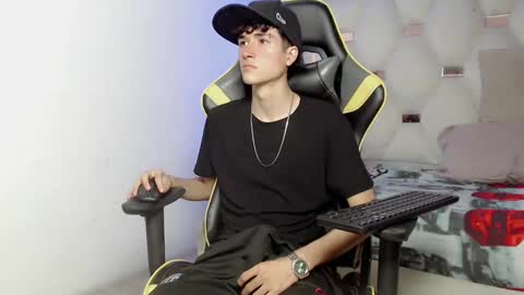 Snapshot of johnny_cagee chatting on 09.13.25 johnny_cagee online show from 09.13.25