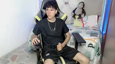 Snapshot of johnny_cagee chatting on 11.20.25 johnny_cagee online show from 11.20.25