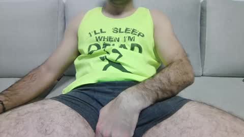 Snapshot of johnny_yaa chatting on 01.01.25 johnny_yaa online show from 01.01.25