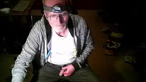 Snapshot of jointhechat chatting on 03.09.25 Dirty Harry online show from 03.09.25