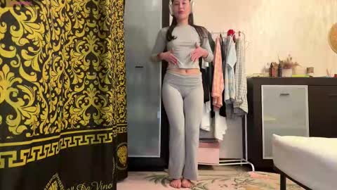 Snapshot of jolenehigashi chatting on 11.26.25 Jolene online show from 11.26.25