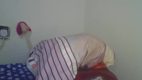 jollynabeb online show from 02.28.25