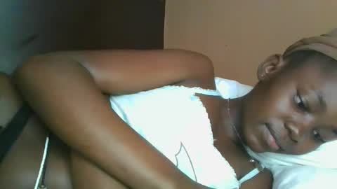 jollynabeb online show from 11.03.25