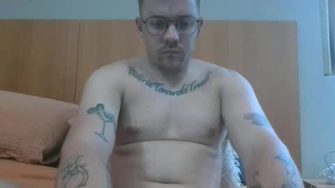 Snapshot of jonoy1995 chatting on 01.02.25 jonoy1995 online show from 01.02.25