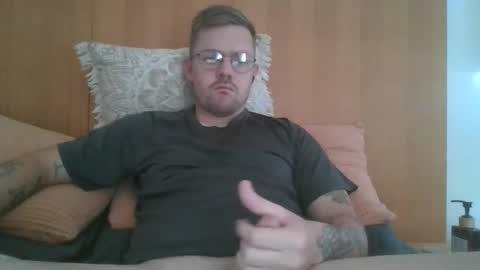 Snapshot of jonoy1995 chatting on 02.25.25 jonoy1995 online show from 02.25.25