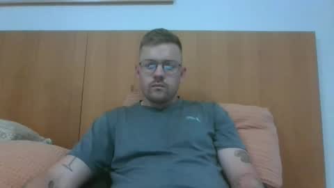 Snapshot of jonoy1995 chatting on 03.03.25 jonoy1995 online show from 03.03.25