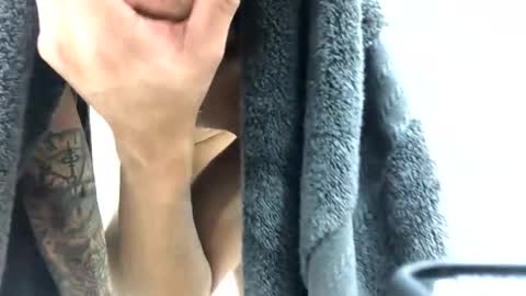 Snapshot of jonyflak chatting on 01.03.25 Joohn online show from 01.03.25