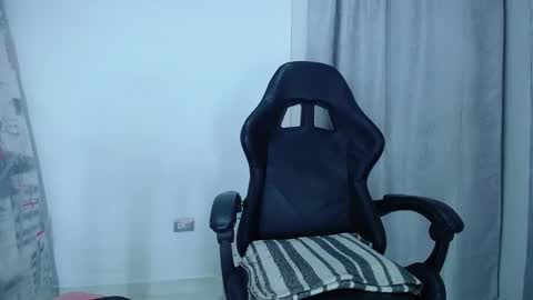 Snapshot of jordan_gomez_ chatting on 03.01.25 Jordan online show from 03.01.25