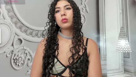 Snapshot of joselyn_sexy_ chatting on 01.17.25 Katalina online show from 01.17.25