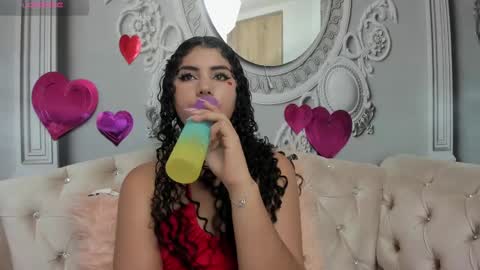 Snapshot of joselyn_sexy_ chatting on 02.14.25 Katalina online show from 02.14.25