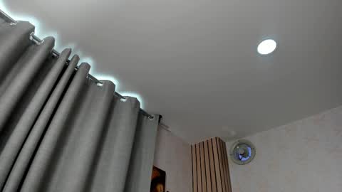 Snapshot of joselyn_sexy_ chatting on 03.08.25 Katalina online show from 03.08.25