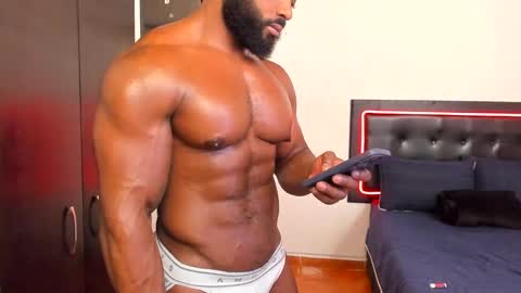 Snapshot of joseph_palacios chatting on 02.10.25 joseph palacios online show from 02.10.25
