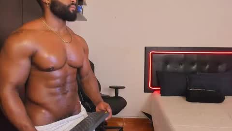 Snapshot of joseph_palacios chatting on 10.01.25 joseph palacios online show from 10.01.25