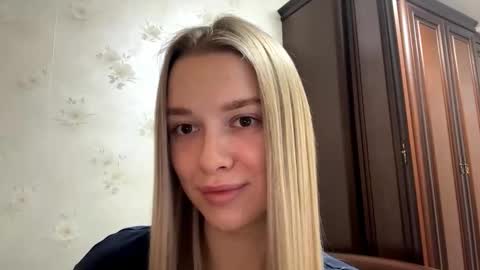 Snapshot of josephstahnke chatting on 11.27.25 Anessa online show from 11.27.25