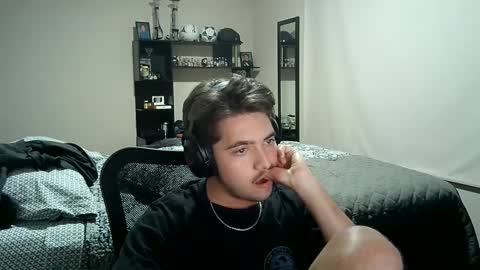 Snapshot of josh_fucks420 chatting on 02.18.25 Josh online show from 02.18.25