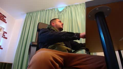 Snapshot of joshknights chatting on 09.28.25 JoshKnight online show from 09.28.25