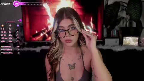 josephine   independent model    online show from 03.04.25