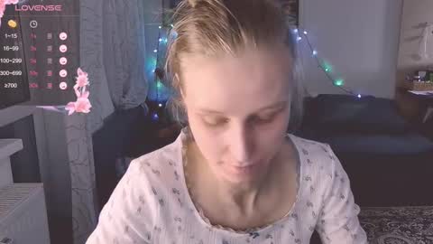 Snapshot of joy_keys chatting on 02.15.25 joy_keys online show from 02.15.25