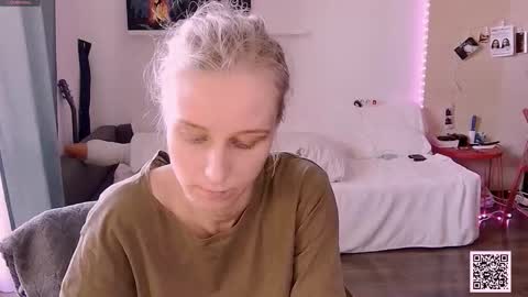 Snapshot of joy_keys chatting on 09.09.25 joy_keys online show from 09.09.25