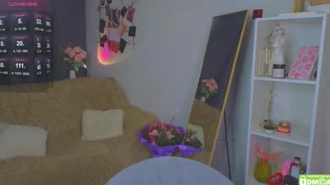 Snapshot of joyce_jones chatting on 10.16.25 joyce_jones online show from 10.16.25