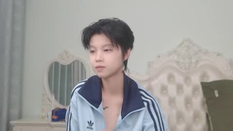 Snapshot of joycekay chatting on 10.10.25 joycekay online show from 10.10.25