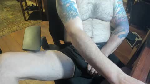 Snapshot of jsimon04 chatting on 02.02.25 jsimon04 online show from 02.02.25