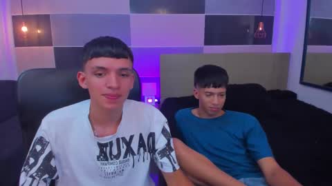 Snapshot of juan_nd_steven chatting on 02.08.25 JuanSteven online show from 02.08.25