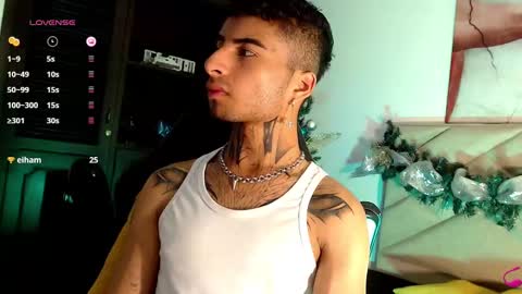 Snapshot of juancamilo66_ chatting on 12.21.24 juancamilo66_ online show from 12.21.24
