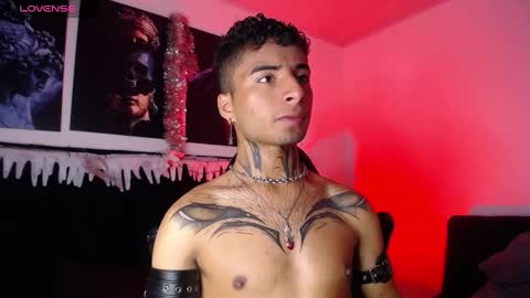 Snapshot of juancamilo66_ chatting on 01.01.25 juancamilo66_ online show from 01.01.25