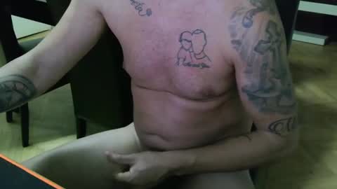 Snapshot of juicecuple chatting on 01.11.25 CoupleJuice online show from 01.11.25