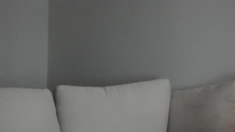 Juicy Maya online show from 03.11.25