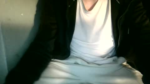 Snapshot of juju78juju chatting on 02.19.25 juju78juju online show from 02.19.25