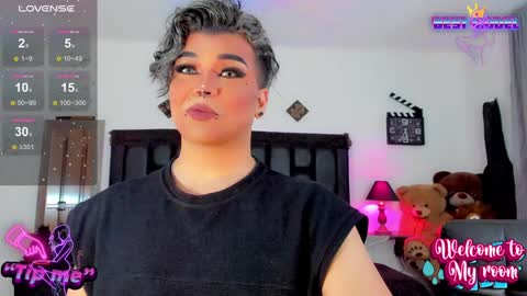 Snapshot of jujubee_lander chatting on 01.12.25 Jujubee online show from 01.12.25
