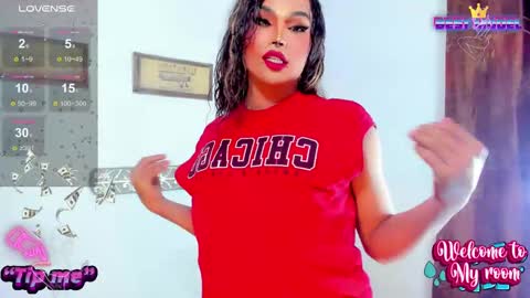 Snapshot of jujubee_lander chatting on 09.18.25 Jujubee online show from 09.18.25