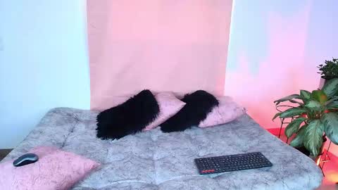 Jules and Gia online show from 10.25.25