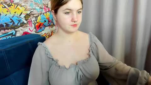 Snapshot of julia_jips chatting on 10.14.25 Julia Jips online show from 10.14.25