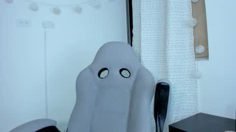 Snapshot of julia_strauns chatting on 01.02.25 julia_strauns online show from 01.02.25