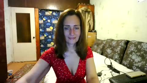 Snapshot of juliaa_foxi chatting on 12.10.24 juliaa_foxi online show from 12.10.24