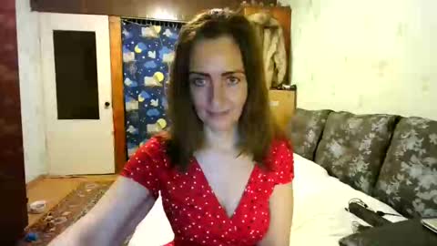 Snapshot of juliaa_foxi chatting on 12.15.24 juliaa_foxi online show from 12.15.24