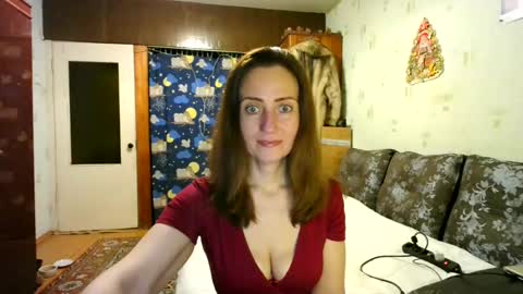 Snapshot of juliaa_foxi chatting on 02.04.25 juliaa_foxi online show from 02.04.25