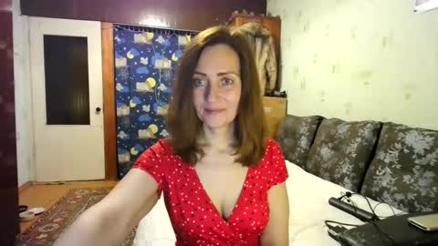Snapshot of juliaa_foxi chatting on 02.21.25 juliaa_foxi online show from 02.21.25